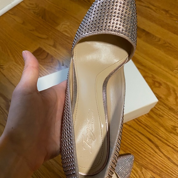 Imagine ‘Ossie’ d’Orsay Pump by Vince Camuto - Picture 4 of 8